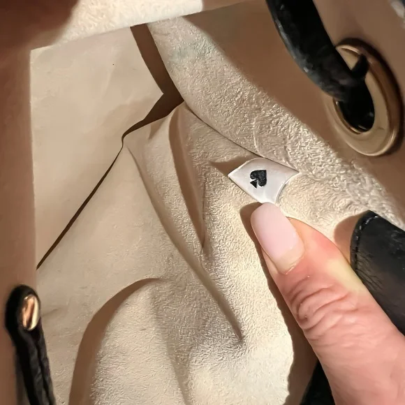 Kate Spade New York Black Leather Crossbody/Bucket Bag – Adjustable Strap - Picture 7 of 11